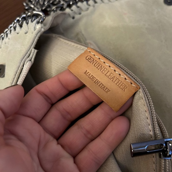 Leather crossbody handbag - Picture 6 of 7